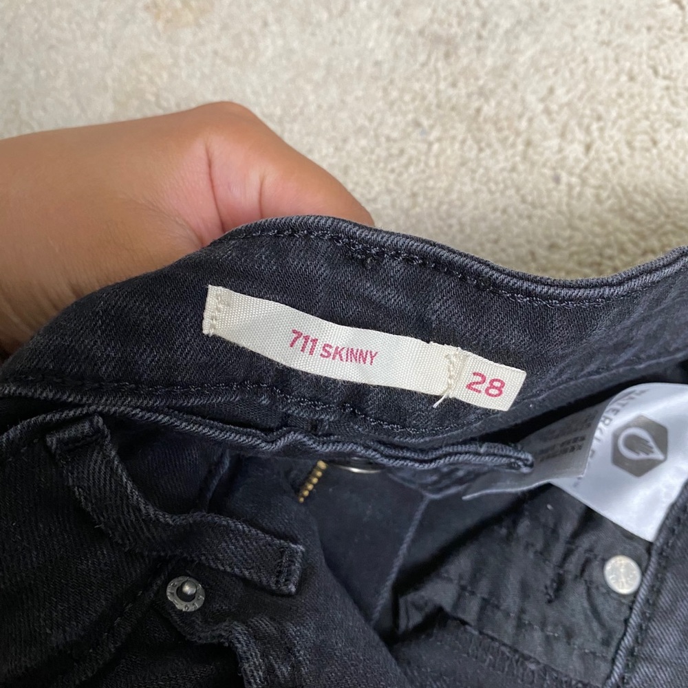 Levi’s 711 Skinny Jeans